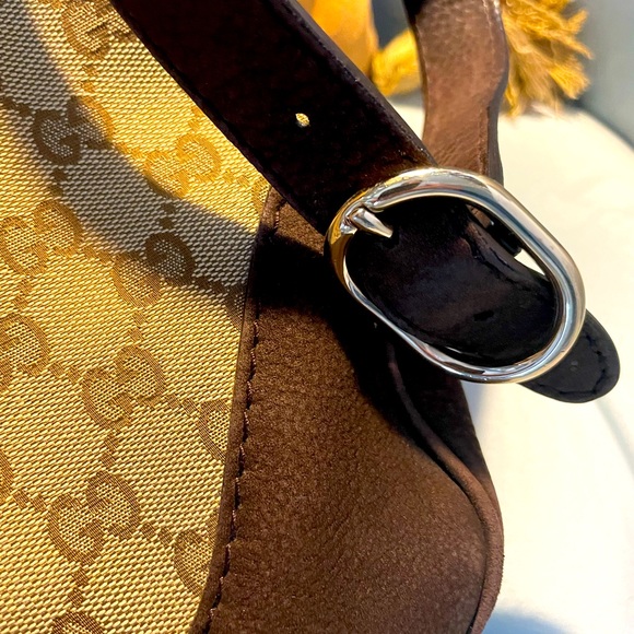 💥Gucci hobo handbag with shoulder belt💥 - Picture 3 of 11